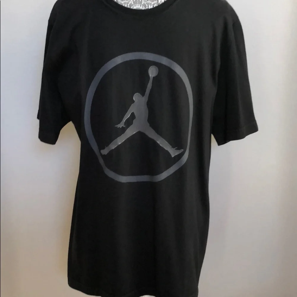 Black s. L - Picture 1 of 3